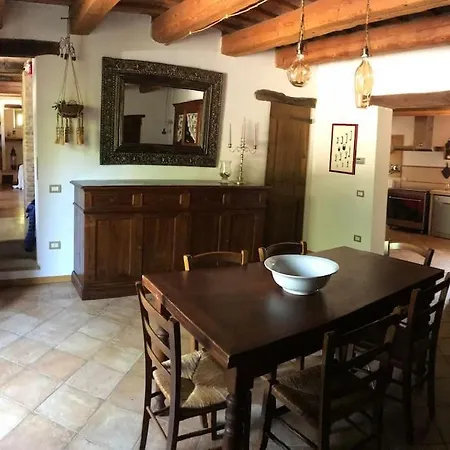 Casa Padronale - Delle Rondini Carignano (Marche)